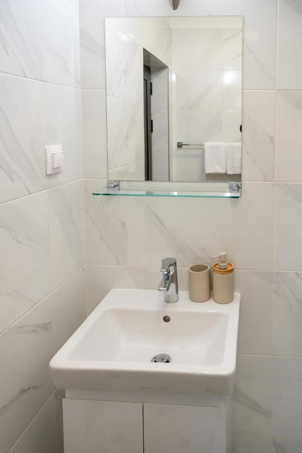 Bright Studio In The City Center Σόφια Εξωτερικό φωτογραφία