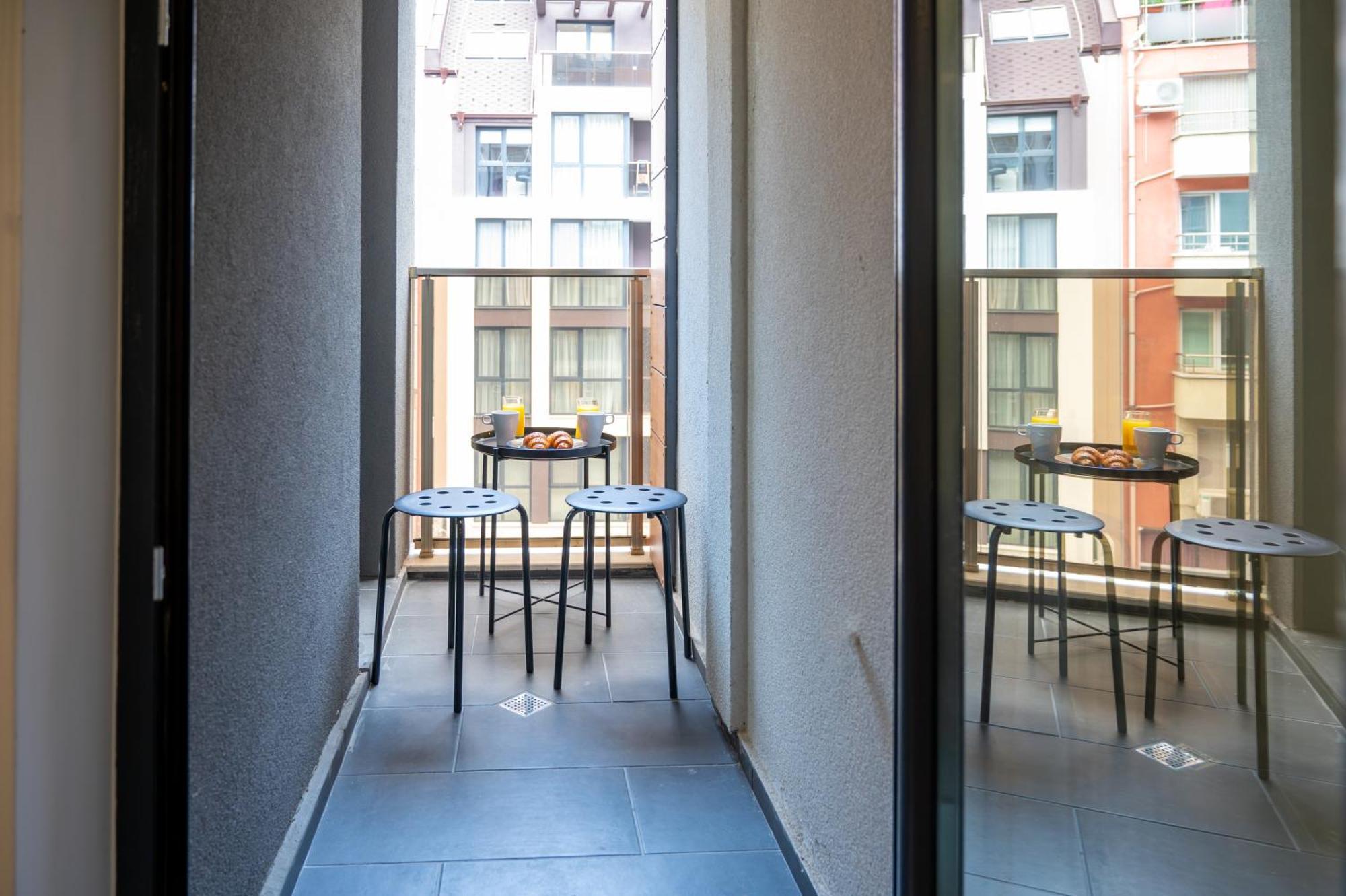 Bright Studio In The City Center Σόφια Εξωτερικό φωτογραφία